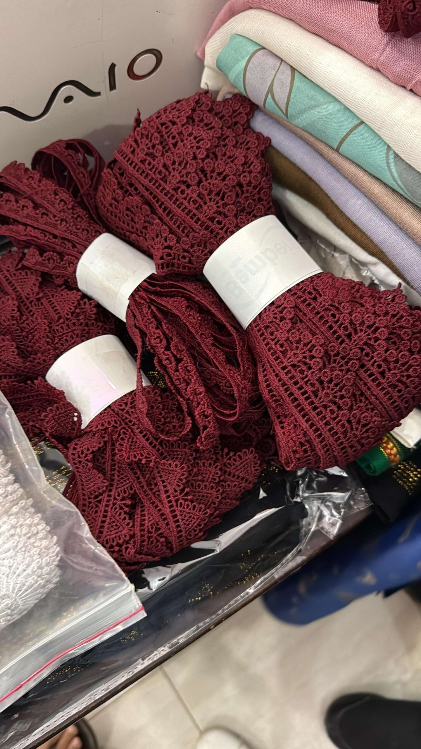 Floral Scroll Guipure Lace Trim – Water Soluble Openwork (view 3)