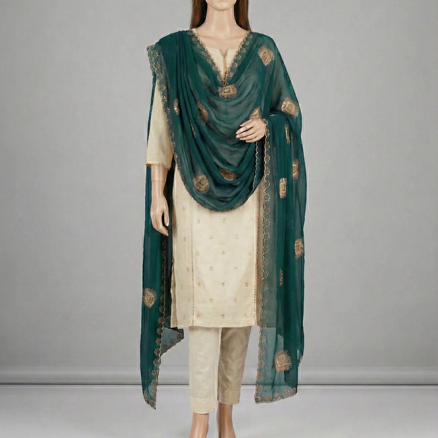 Chiffon Shawl – Geometric with Scalloped Edge (view 5)